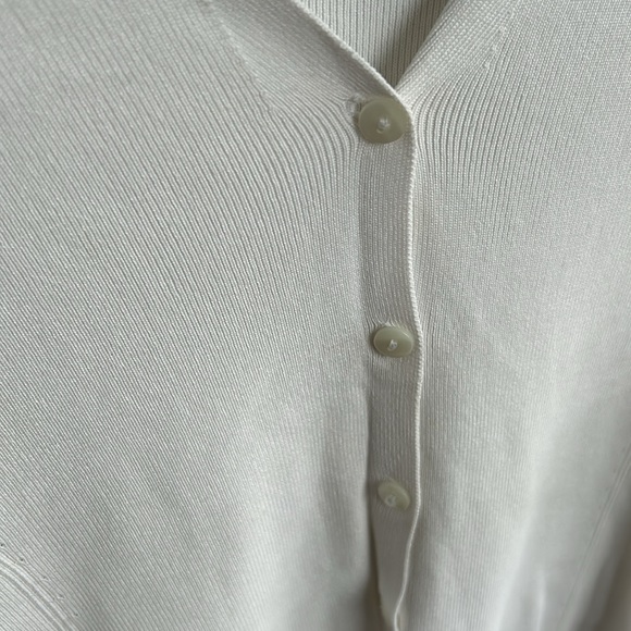 Vest - Picture 3 of 4